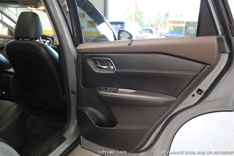 2022 Nissan Rogue Platinum - Photo 38