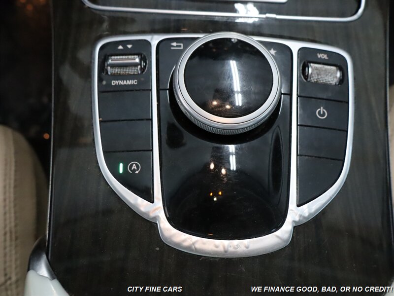 2017 Mercedes-Benz C 300   - Photo 23 - Panorama City, CA 91402
