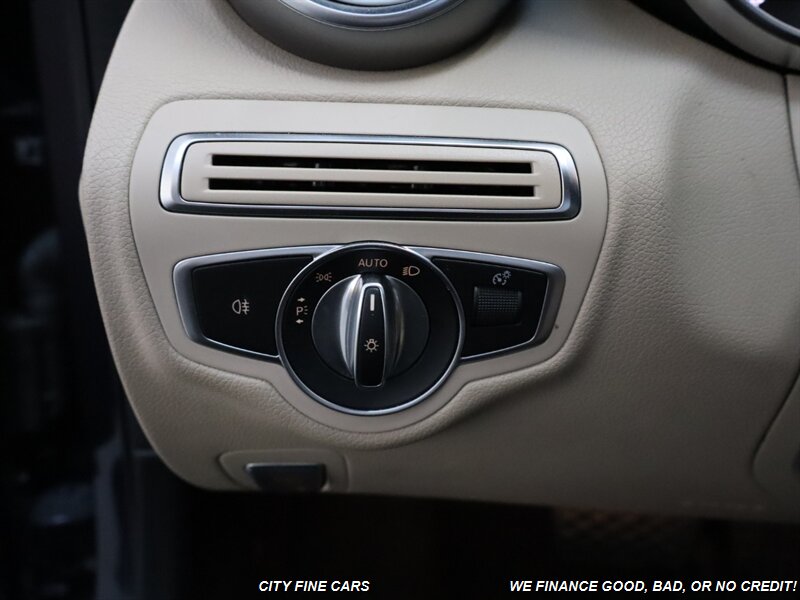 2017 Mercedes-Benz C 300   - Photo 16 - Panorama City, CA 91402