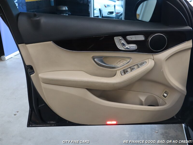 2017 Mercedes-Benz C 300   - Photo 15 - Panorama City, CA 91402