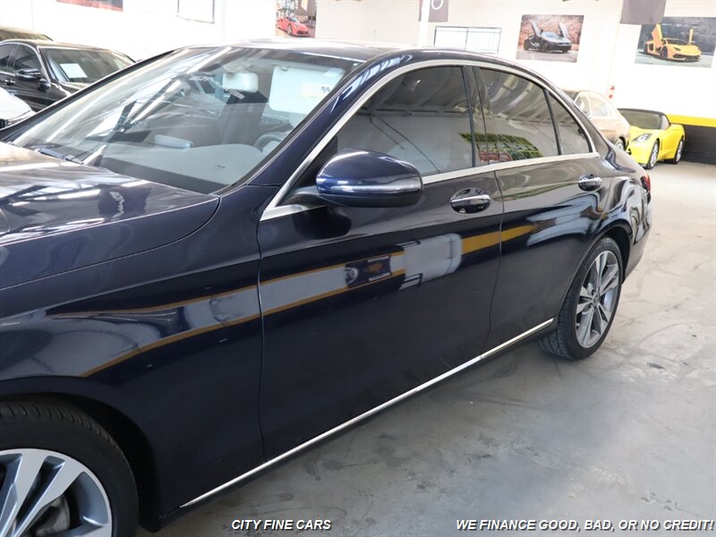 2017 Mercedes-Benz C 300   - Photo 5 - Panorama City, CA 91402