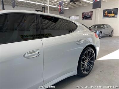 2015 Porsche Panamera   - Photo 7 - Panorama City, CA 91402