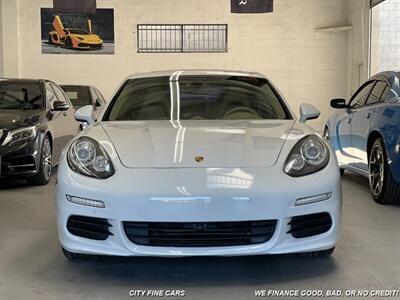 2015 Porsche Panamera   - Photo 2 - Panorama City, CA 91402