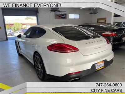 2015 Porsche Panamera   - Photo 8 - Panorama City, CA 91402