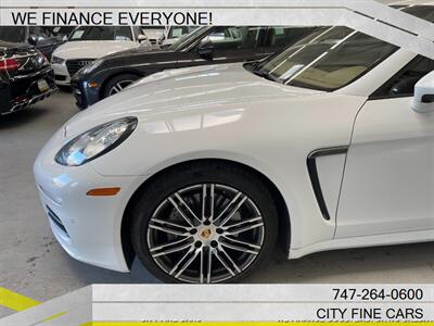 2015 Porsche Panamera   - Photo 4 - Panorama City, CA 91402