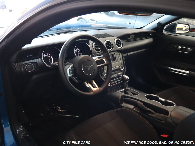 2020 Ford Mustang EcoBoost photo 13