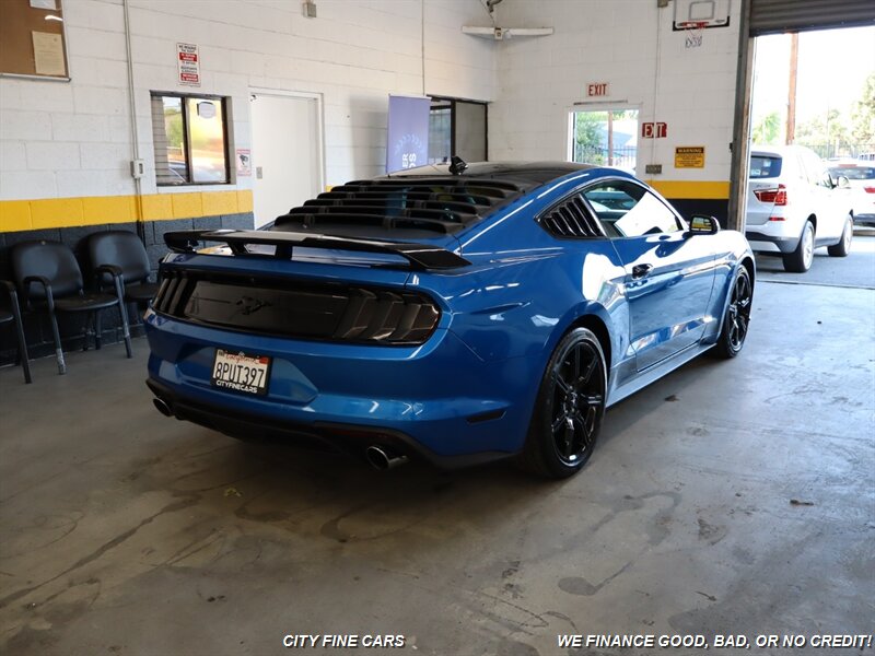2020 Ford Mustang EcoBoost photo 8
