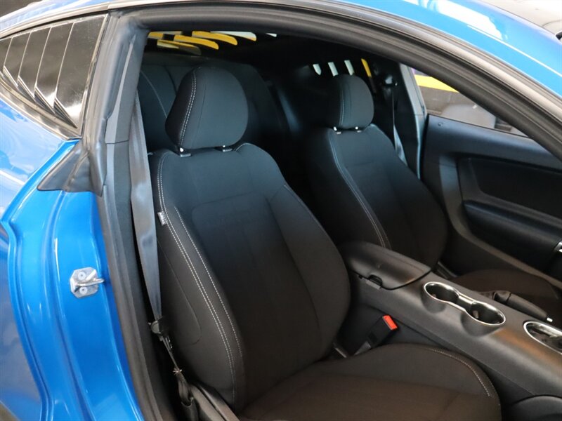2020 Ford Mustang EcoBoost photo 30