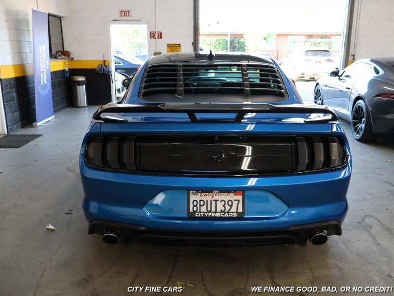 2020 Ford Mustang EcoBoost photo 7