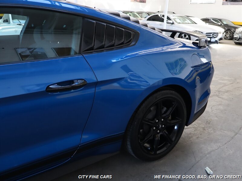 2020 Ford Mustang EcoBoost photo 5