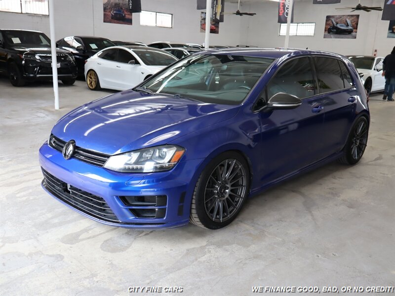 2017 Volkswagen Golf R 4Motion photo 2