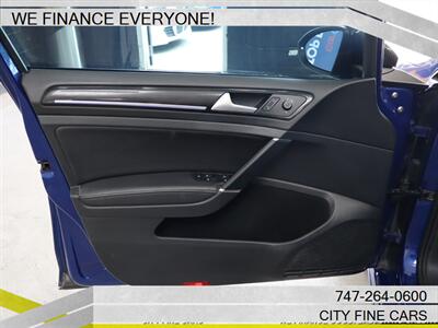 2017 Volkswagen Golf R   - Photo 15 - Panorama City, CA 91402