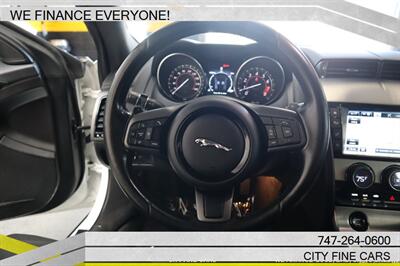 2017 Jaguar F-TYPE Premium   - Photo 15 - Panorama City, CA 91402