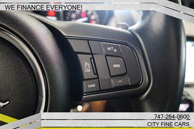 2017 Jaguar F-TYPE Premium   - Photo 18 - Panorama City, CA 91402