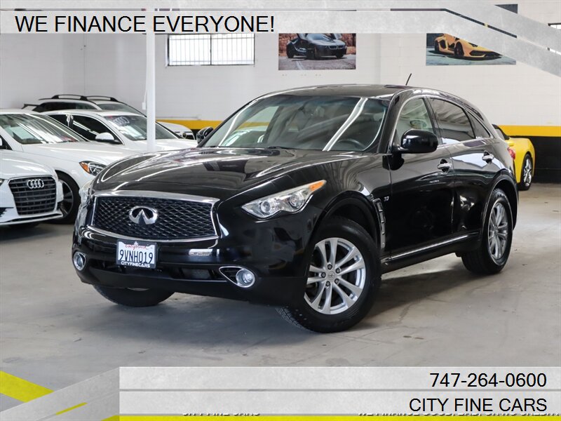 2017 INFINITI QX70 Base