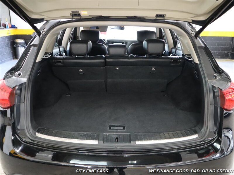 2017 INFINITI QX70   - Photo 30 - Panorama City, CA 91402