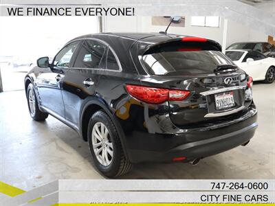 2017 INFINITI QX70   - Photo 6 - Panorama City, CA 91402