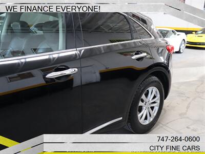 2017 INFINITI QX70   - Photo 5 - Panorama City, CA 91402