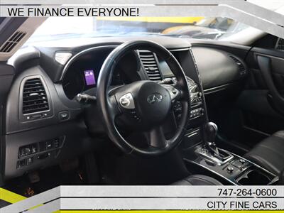 2017 INFINITI QX70   - Photo 13 - Panorama City, CA 91402