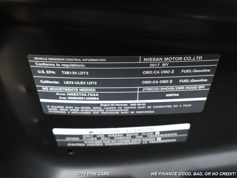 2017 INFINITI QX70   - Photo 35 - Panorama City, CA 91402