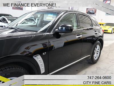 2017 INFINITI QX70   - Photo 4 - Panorama City, CA 91402