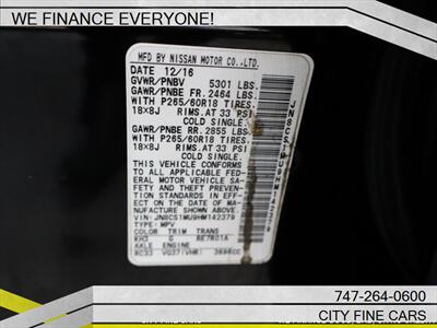 2017 INFINITI QX70   - Photo 34 - Panorama City, CA 91402