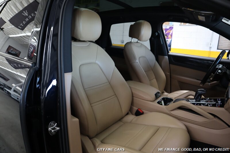 2019 Porsche Cayenne - Photo 29 - Panorama City, CA 91402