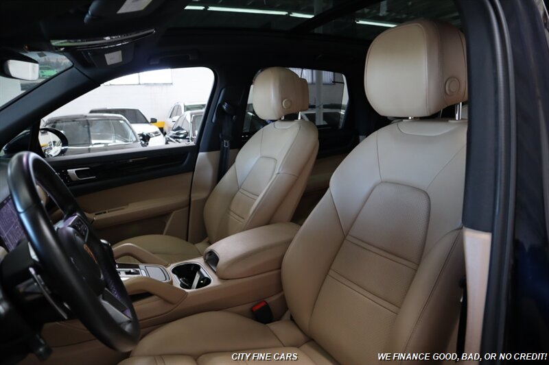 2019 Porsche Cayenne - Photo 24 - Panorama City, CA 91402