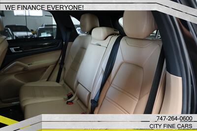 2019 Porsche Cayenne - Photo 25 - Panorama City, CA 91402