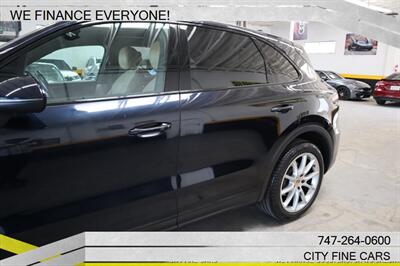 2019 Porsche Cayenne - Photo 5 - Panorama City, CA 91402