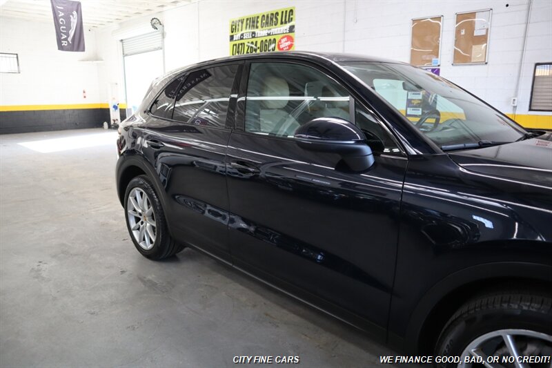 2019 Porsche Cayenne - Photo 10 - Panorama City, CA 91402