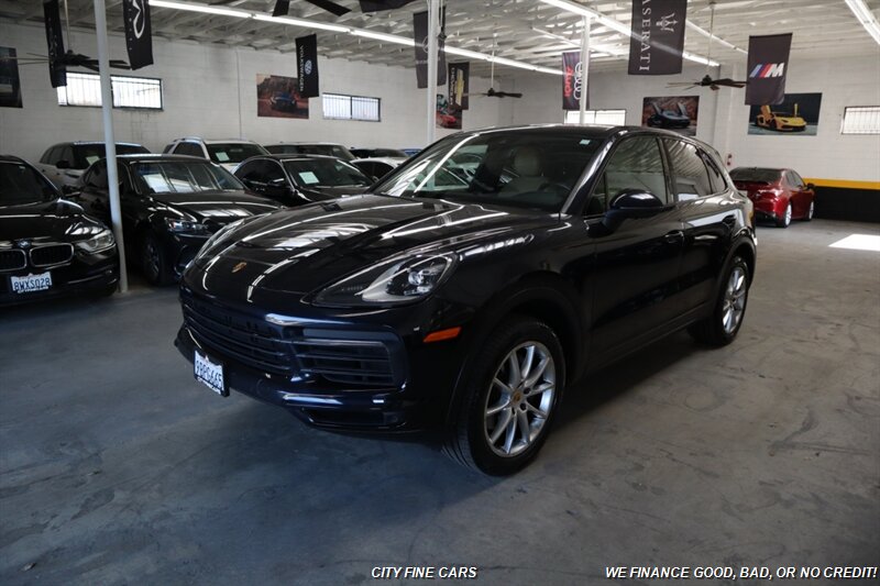 2019 Porsche Cayenne - Photo 2 - Panorama City, CA 91402