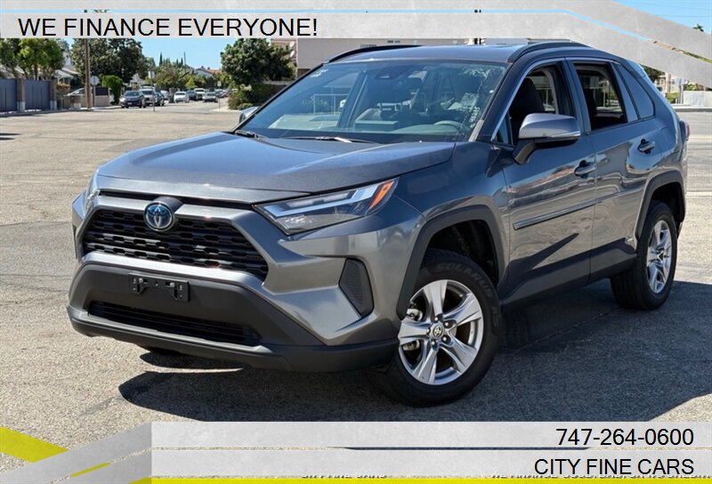 2023 Toyota RAV4 Hybrid LE   - Photo 1 - Panorama City, CA 91402