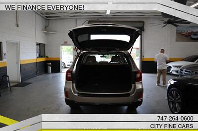 2017 Subaru Outback 2.5i Limited   - Photo 29 - Panorama City, CA 91402