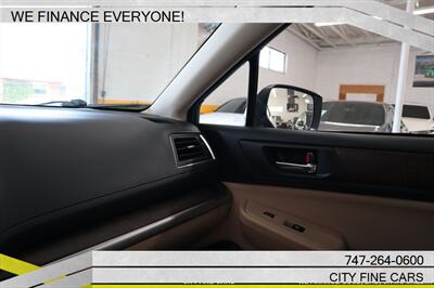 2017 Subaru Outback 2.5i Limited   - Photo 22 - Panorama City, CA 91402
