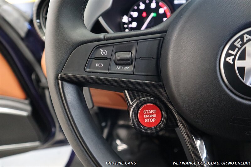 2019 Alfa Romeo Giulia Ti - Photo 16 - Panorama City, CA 91402