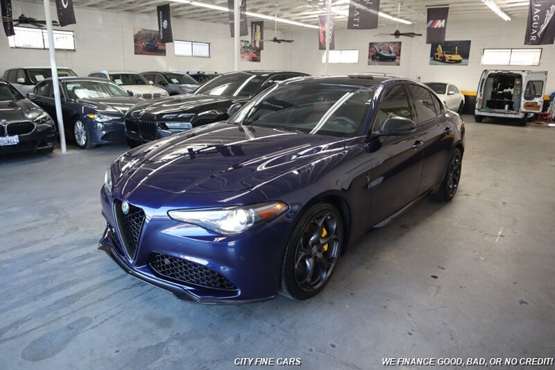 2019 Alfa Romeo Giulia Ti - Photo 2 - Panorama City, CA 91402