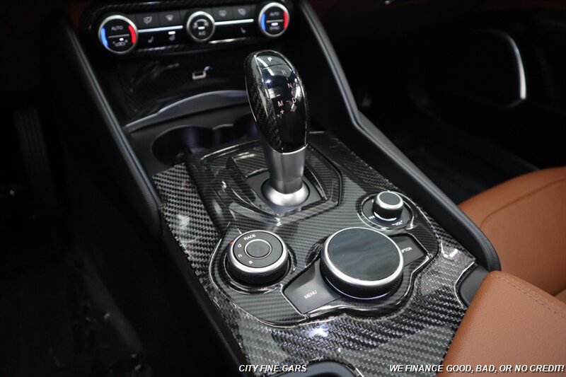 2019 Alfa Romeo Giulia Ti - Photo 22 - Panorama City, CA 91402
