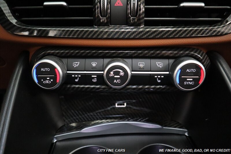 2019 Alfa Romeo Giulia Ti - Photo 21 - Panorama City, CA 91402