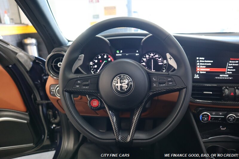 2019 Alfa Romeo Giulia Ti - Photo 15 - Panorama City, CA 91402
