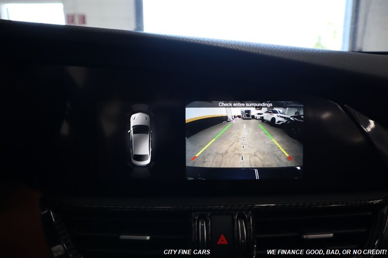2019 Alfa Romeo Giulia Ti - Photo 20 - Panorama City, CA 91402
