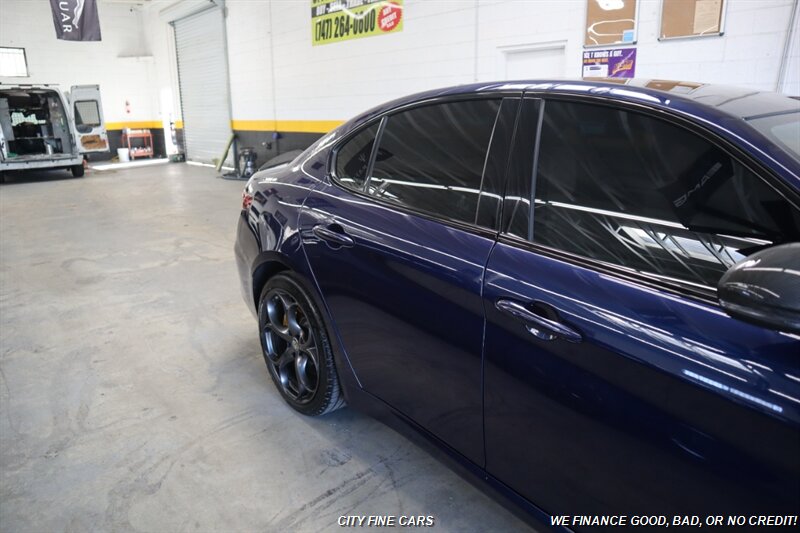 2019 Alfa Romeo Giulia Ti - Photo 10 - Panorama City, CA 91402