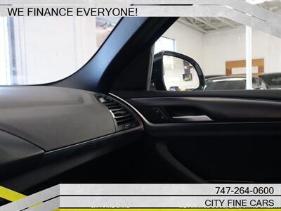 2022 BMW X4 xDrive30i   - Photo 26 - Panorama City, CA 91402