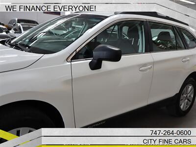 2019 Subaru Outback 2.5i   - Photo 5 - Panorama City, CA 91402