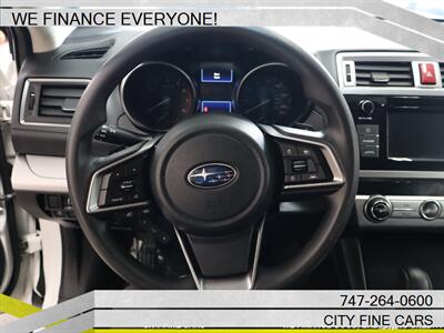 2019 Subaru Outback 2.5i   - Photo 22 - Panorama City, CA 91402