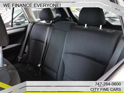 2019 Subaru Outback 2.5i   - Photo 29 - Panorama City, CA 91402