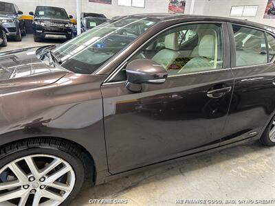 2014 Lexus CT 200h   - Photo 4 - Panorama City, CA 91402