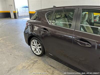 2014 Lexus CT 200h   - Photo 11 - Panorama City, CA 91402