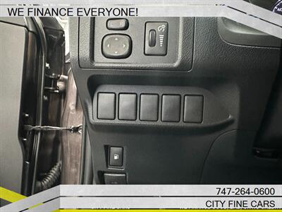 2014 Lexus CT 200h   - Photo 17 - Panorama City, CA 91402