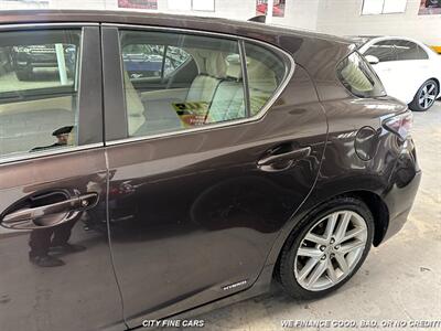 2014 Lexus CT 200h   - Photo 6 - Panorama City, CA 91402